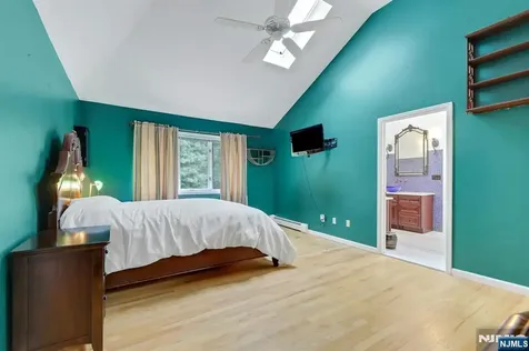 10 Parker Place Old Tappan NJ 07675