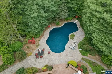 10 Parker Place Old Tappan NJ 07675