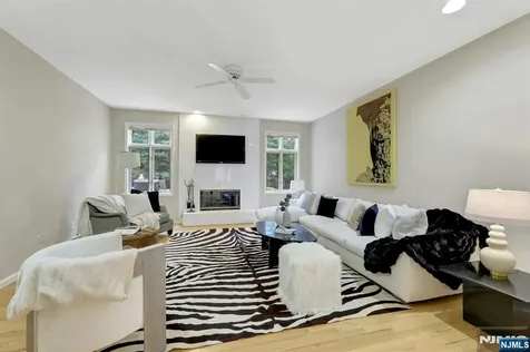 10 Parker Place Old Tappan NJ 07675