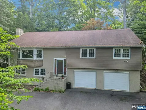 297 E Pines Lake Drive Wayne NJ 07470