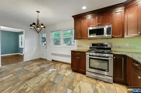 297 E Pines Lake Drive Wayne NJ 07470