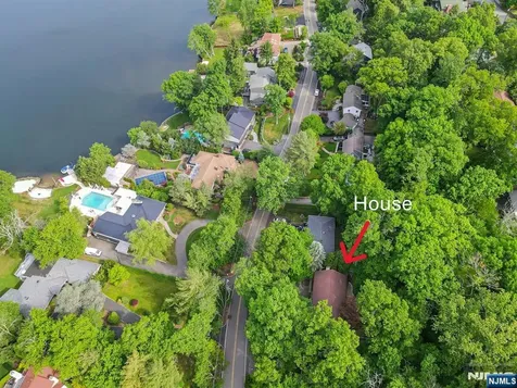 297 E Pines Lake Drive Wayne NJ 07470