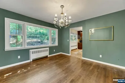 297 E Pines Lake Drive Wayne NJ 07470