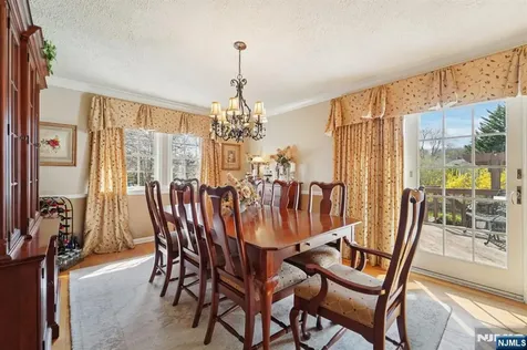 15 Ella Lane Wayne NJ 07470