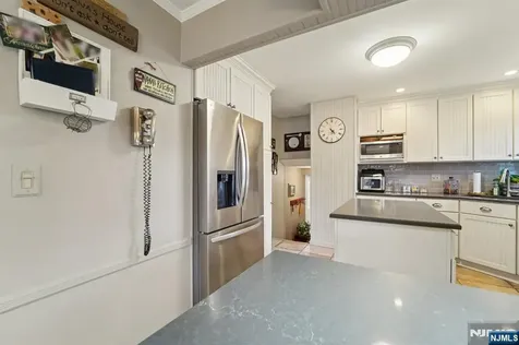 15 Ella Lane Wayne NJ 07470