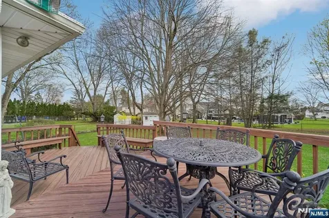 15 Ella Lane Wayne NJ 07470