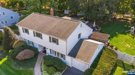15 Ella Lane Wayne NJ 07470