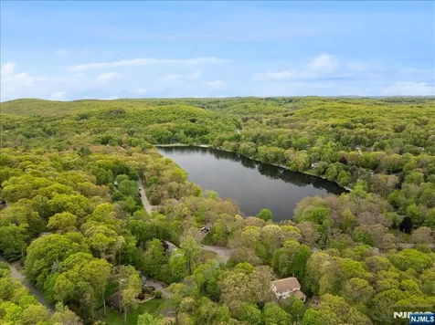 125 Kitchell Lake Drive West Milford NJ 07480