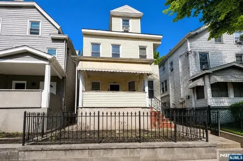 674 24th Street Paterson NJ 07504