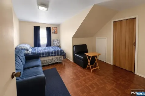 674 24th Street Paterson NJ 07504