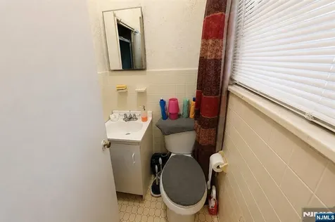 674 24th Street Paterson NJ 07504