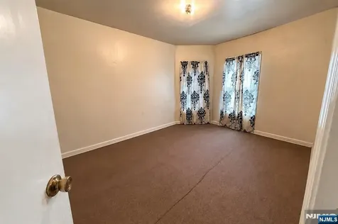 674 24th Street Paterson NJ 07504