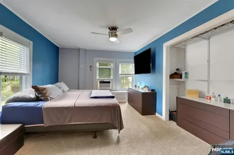 160 Clinton Avenue Hillsdale NJ 07642