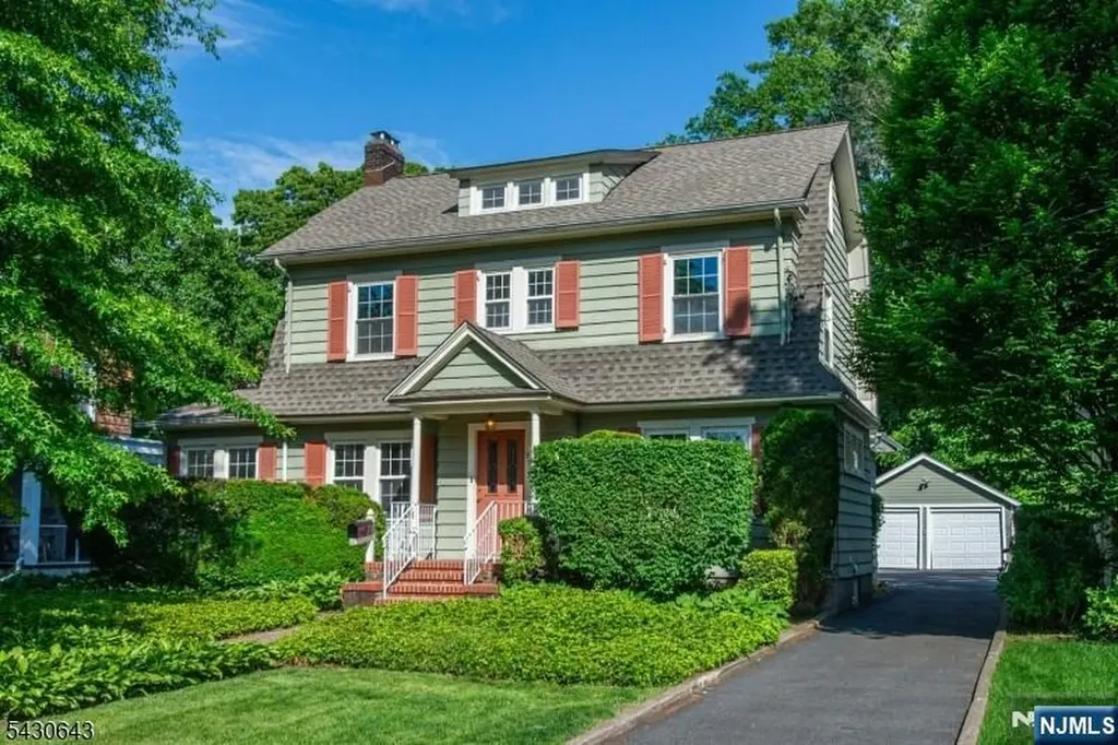 39 Essex Avenue Montclair NJ 07042