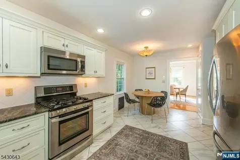 39 Essex Avenue Montclair NJ 07042