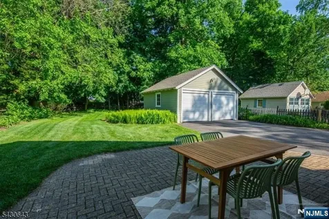 39 Essex Avenue Montclair NJ 07042