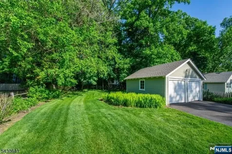 39 Essex Avenue Montclair NJ 07042