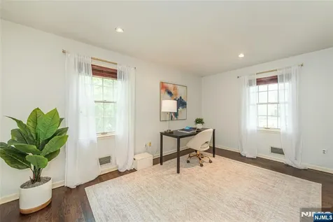 14 Fox Run North Caldwell NJ 07006