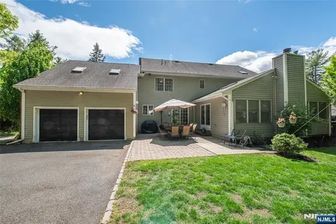 14 Fox Run North Caldwell NJ 07006