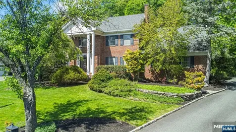 14 Fox Run North Caldwell NJ 07006