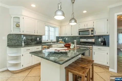 14 Fox Run North Caldwell NJ 07006