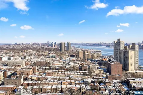 6040 Boulevard East West New York NJ 07093