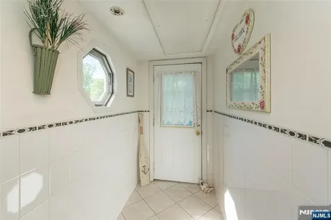 25 Meadow Drive Little Falls NJ 07424