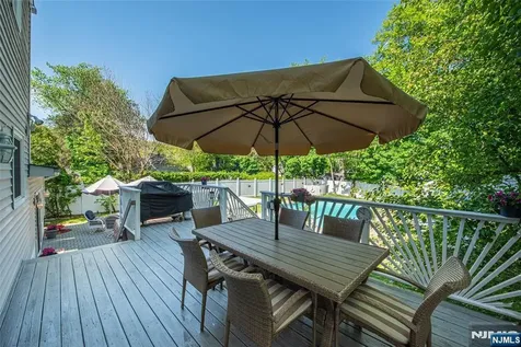 25 Meadow Drive Little Falls NJ 07424
