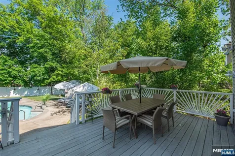 25 Meadow Drive Little Falls NJ 07424