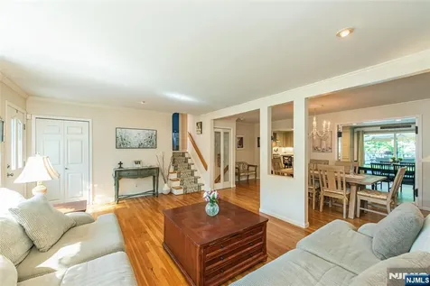 25 Meadow Drive Little Falls NJ 07424