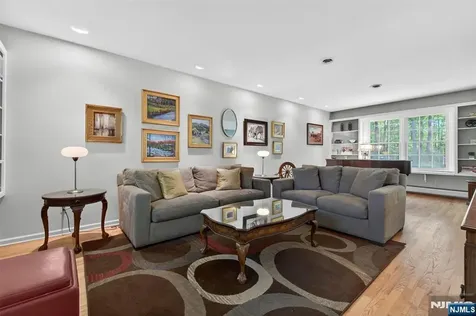 17 Appert Terrace Mahwah NJ 07430