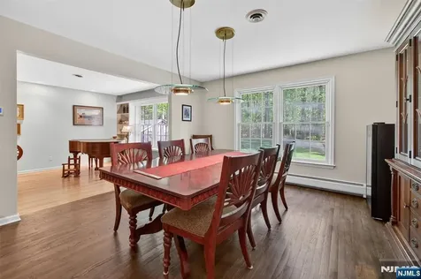 17 Appert Terrace Mahwah NJ 07430