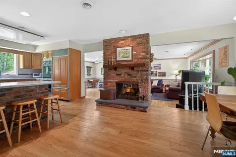 17 Appert Terrace Mahwah NJ 07430