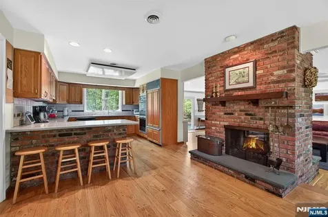 17 Appert Terrace Mahwah NJ 07430