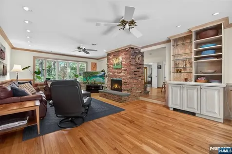 17 Appert Terrace Mahwah NJ 07430