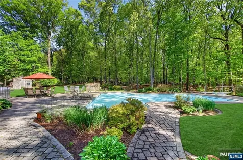 17 Appert Terrace Mahwah NJ 07430