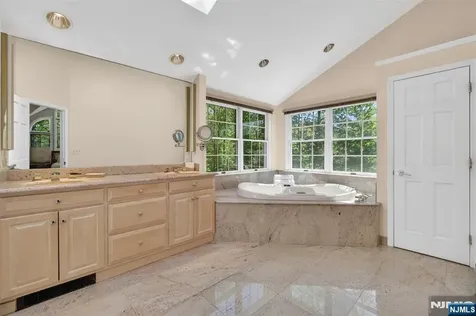 17 Appert Terrace Mahwah NJ 07430
