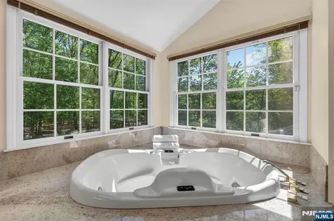 17 Appert Terrace Mahwah NJ 07430