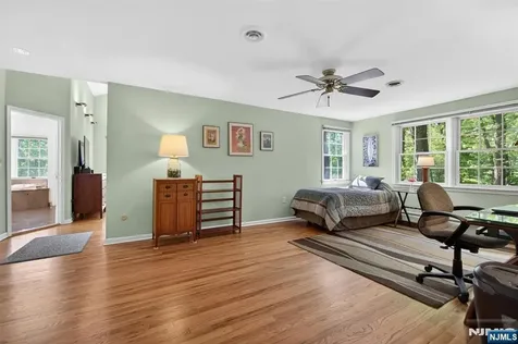 17 Appert Terrace Mahwah NJ 07430