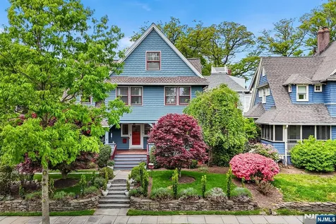 296 Ridgewood Avenue Glen Ridge NJ 07028