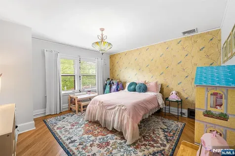 296 Ridgewood Avenue Glen Ridge NJ 07028