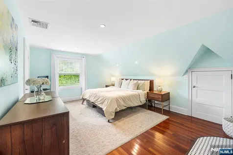 296 Ridgewood Avenue Glen Ridge NJ 07028