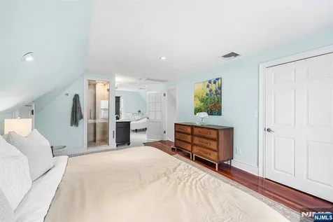 296 Ridgewood Avenue Glen Ridge NJ 07028