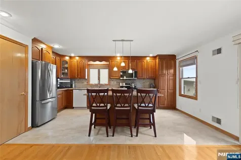 19 Pleasant Place Kearny NJ 07032