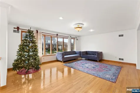 19 Pleasant Place Kearny NJ 07032