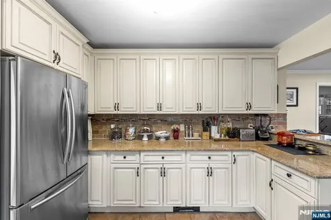 6 Hillsdale Terrace Sussex NJ 07461