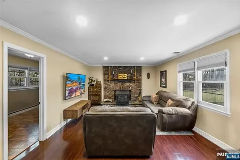 6 Hillsdale Terrace Sussex NJ 07461