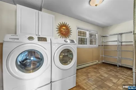 6 Hillsdale Terrace Sussex NJ 07461