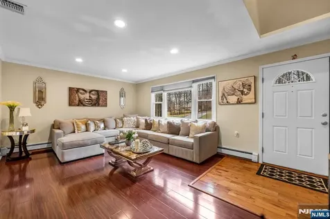 6 Hillsdale Terrace Sussex NJ 07461