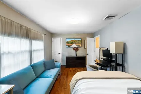 6 Hillsdale Terrace Sussex NJ 07461